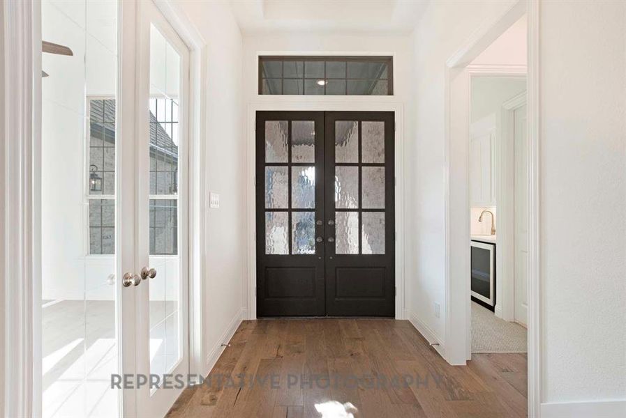 Spacious, unfurnished interior of a new home in Mustang Lakes, Celina (Image 3).