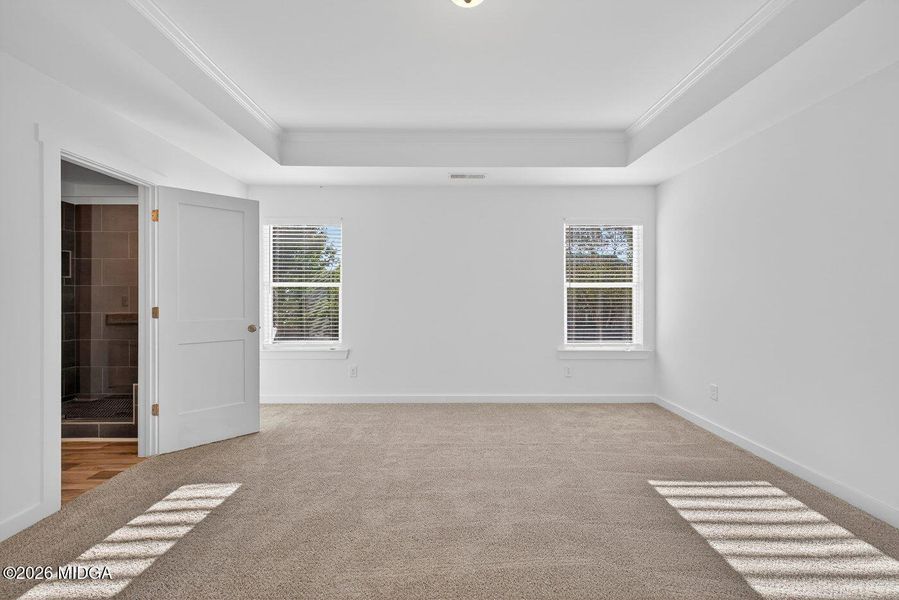 Spacious, unfurnished interior of a new home in Robins Estates, Warner Robins (Image 27).