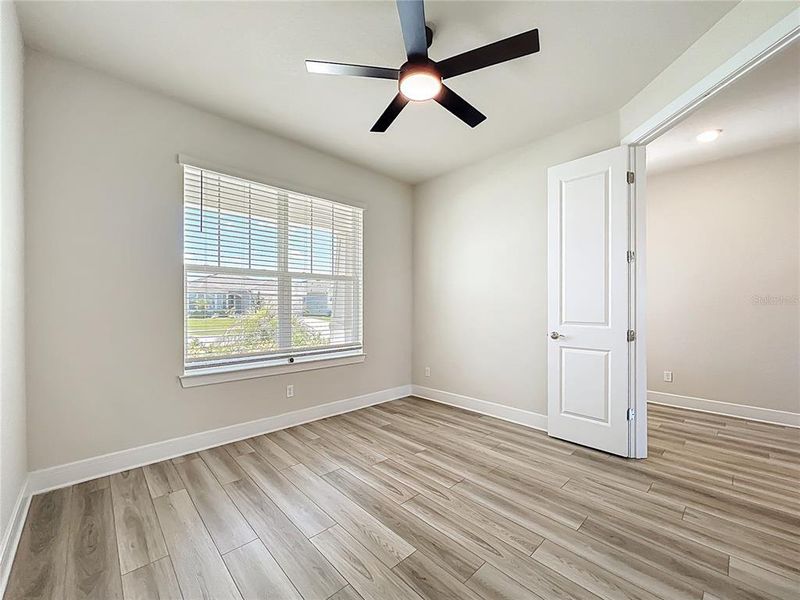 Spacious, unfurnished interior of a new home in Amelia Groves, St. Cloud (Image 19).