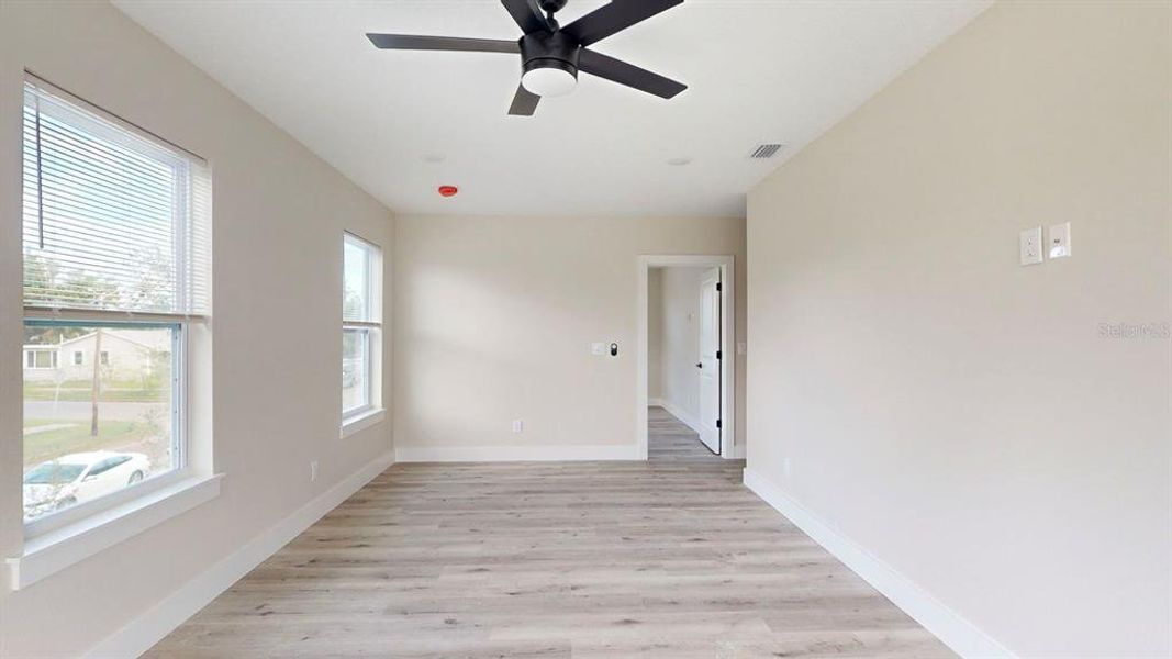 Spacious, unfurnished interior of a new home in , St. Petersburg (Image 72).