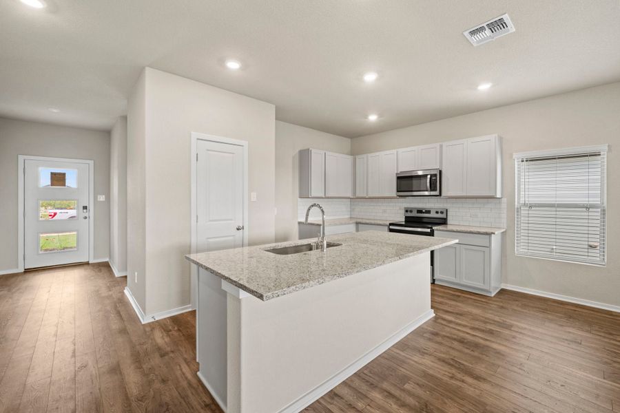 5br New Home in Jarrell, TX.  - Slide 12