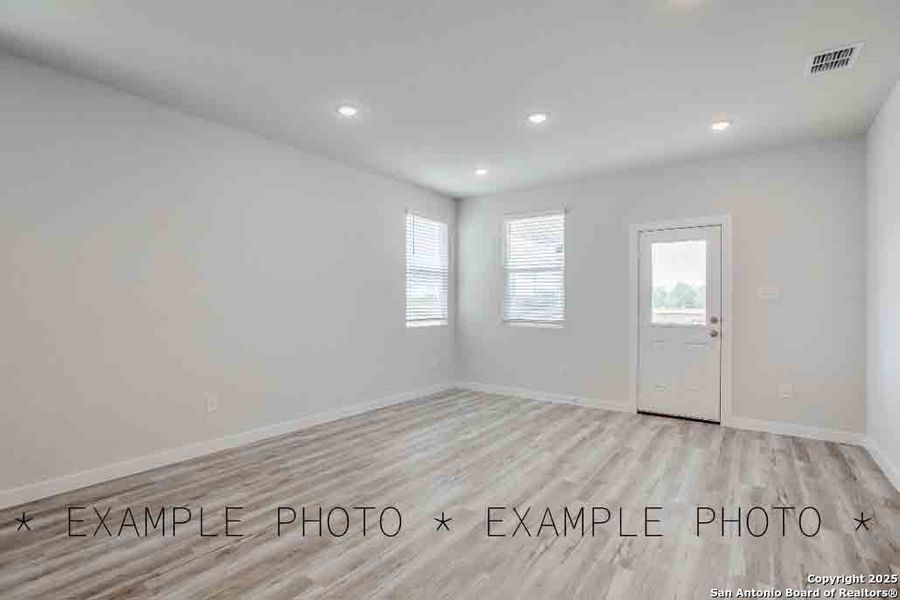 Spacious, unfurnished interior of a new home in Mesa Vista, San Antonio (Image 15). Spacious, unfurnished interior of a new home in Mesa Vista, San Antonio (Image 15).