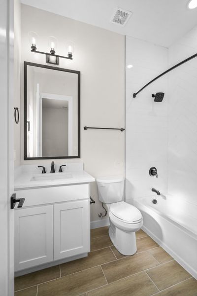 Furnished interior view inside a new home in Verdancia, El Paso (Image 7).