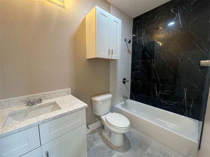 Furnished interior view inside a new home in , Granbury (Image 5). Furnished interior view inside a new home in , Granbury (Image 5).