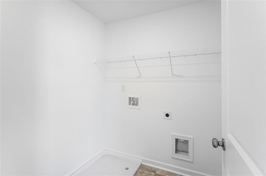 Image 35 of a home in Windance Lake.