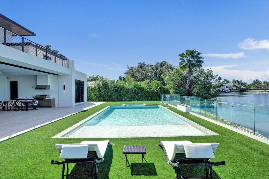 Image 36 of a home in . Image 36 of a home in .