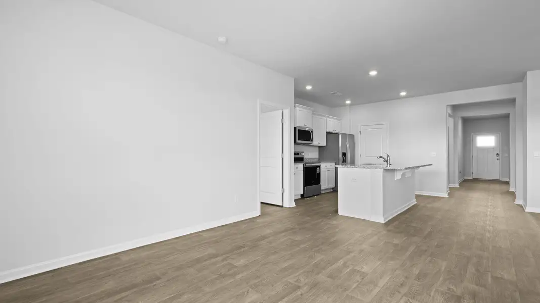 Spacious, unfurnished interior of a new home in The Ranch, Holly Hill (Image 14).