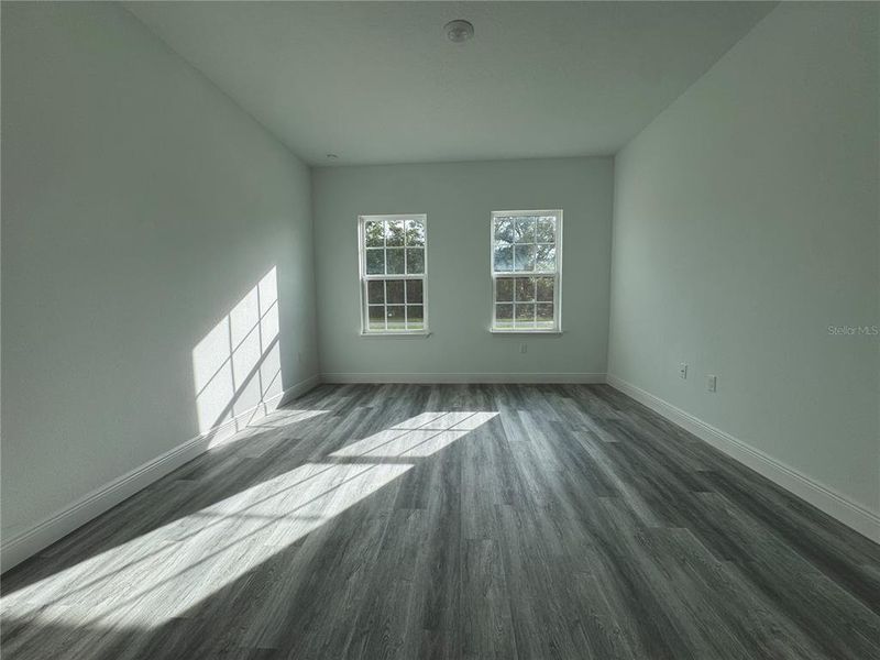 Spacious, unfurnished interior of a new home in , Ocala (Image 16).