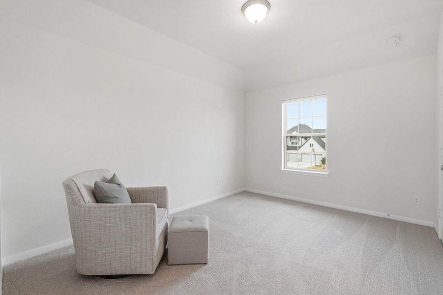 Spacious, unfurnished interior of a new home in Waterstone on Lake Conroe, Montgomery (Image 21).