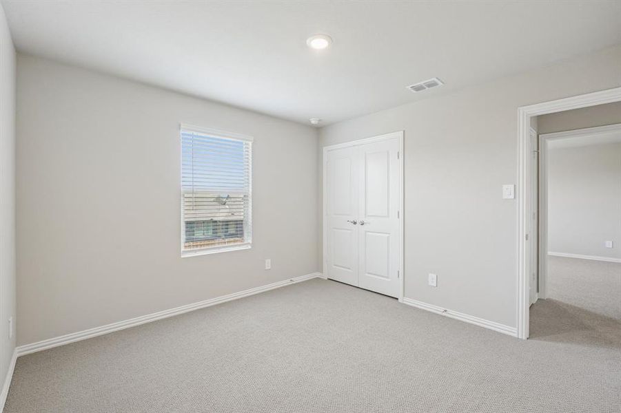 Photo is not of the actual home, but is an inspirational photo of builder’s model home and may depict options, furnishings, and/or decorator features that are not included. Photo is not of the actual home, but is an inspirational photo of builder’s model home and may depict options, furnishings, and/or decorator features that are not included.