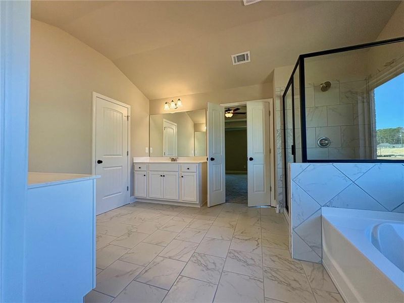 Image 41 of a home in .