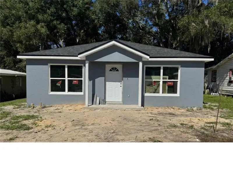 Exterior details and patio area of a home in , Ocala (Image 2). Exterior details and patio area of a home in , Ocala (Image 2).