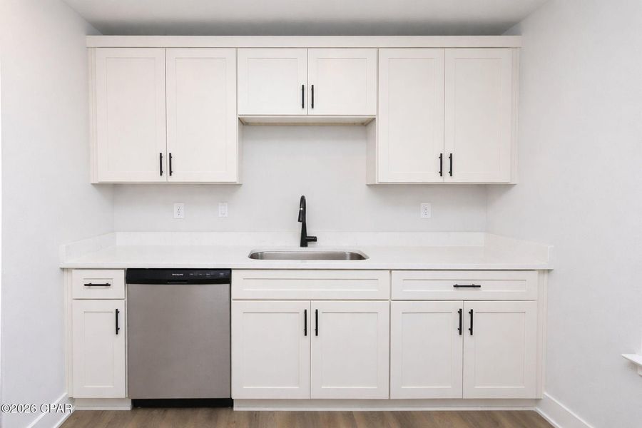 Furnished interior view inside a new home in Fox Glenn, Panama City (Image 5).