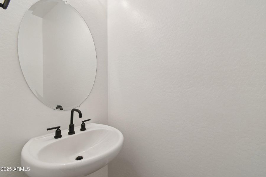 19-web-or-mls-E Saddle Way-S0111-017