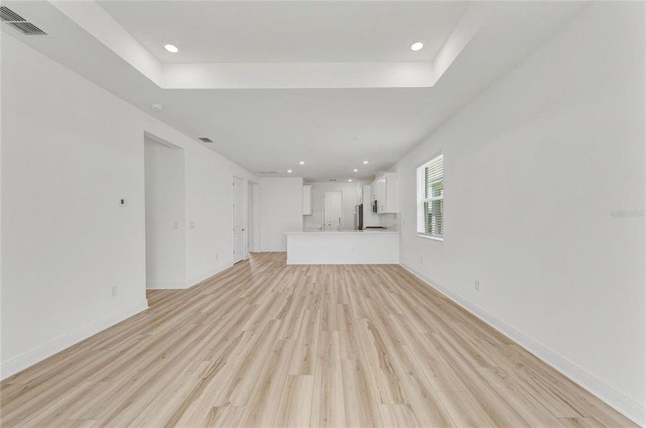 Spacious, unfurnished interior of a new home in SeaFlower, Bradenton (Image 49). Spacious, unfurnished interior of a new home in SeaFlower, Bradenton (Image 49).
