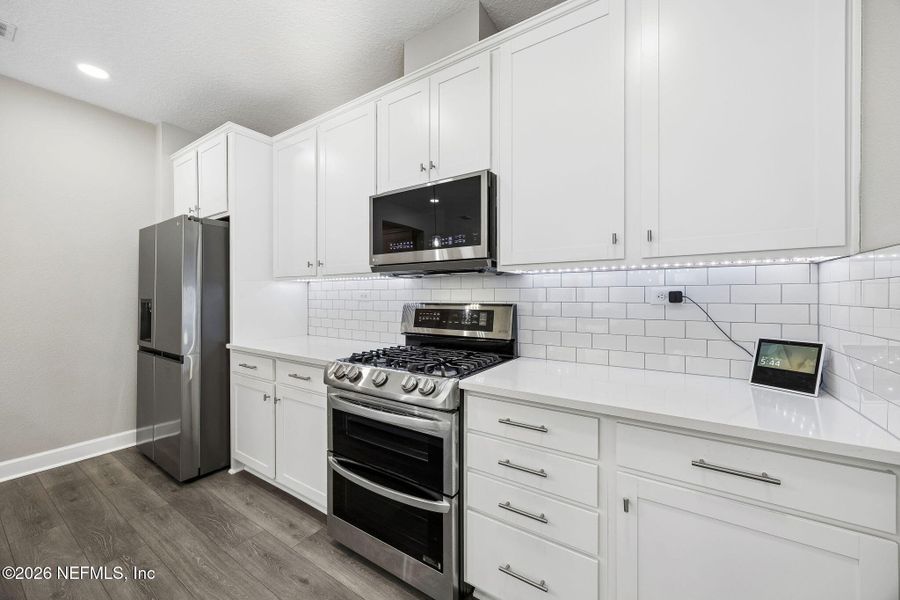 Furnished interior view inside a new home in Tributary, Yulee (Image 15).