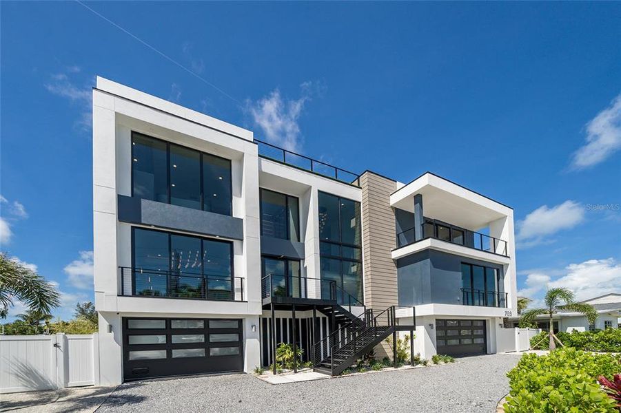 Condo located in Anna Maria, FL showcasing its design and architecture (Image 7). Condo located in Anna Maria, FL showcasing its design and architecture (Image 7).