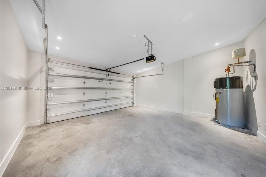 Spacious, unfurnished interior of a new home in , Miami (Image 83). Spacious, unfurnished interior of a new home in , Miami (Image 83).