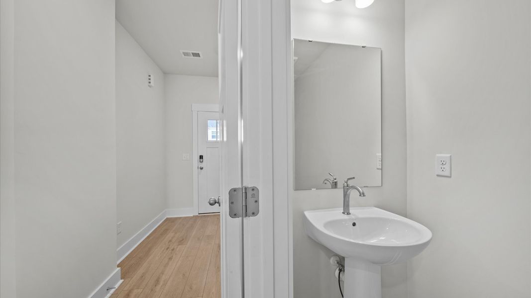 Furnished interior view inside a new home in Ransdell Pointe, Spartanburg (Image 5).