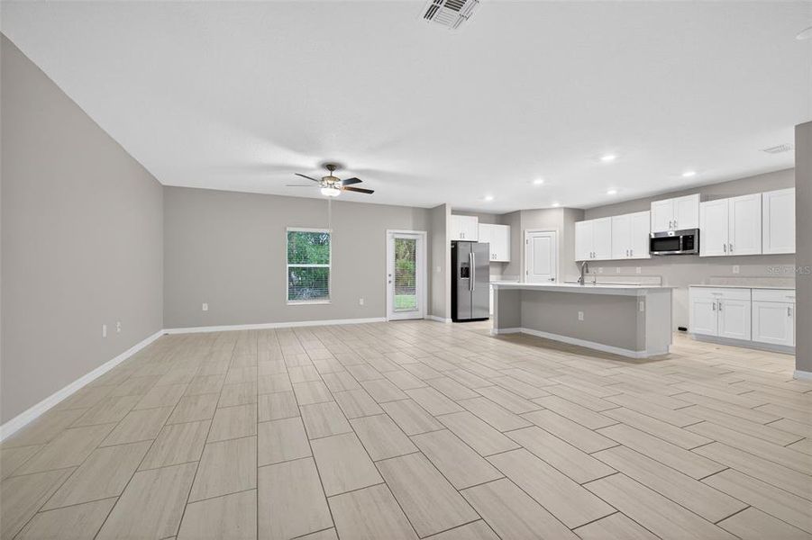 Spacious, unfurnished interior of a new home in , Riverview (Image 23).