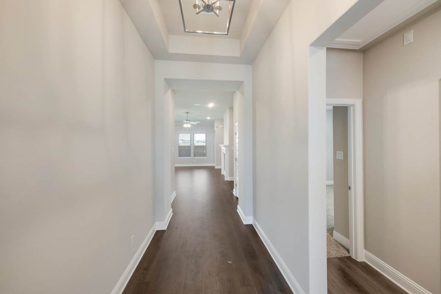 Spacious, unfurnished interior of a new home in Las Lomas, Forney (Image 14). Spacious, unfurnished interior of a new home in Las Lomas, Forney (Image 14).