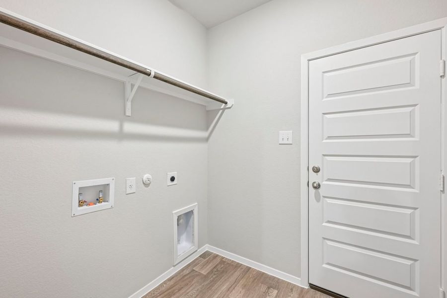 Spacious, unfurnished interior of a new home in Cascade, Liberty Hill (Image 21).