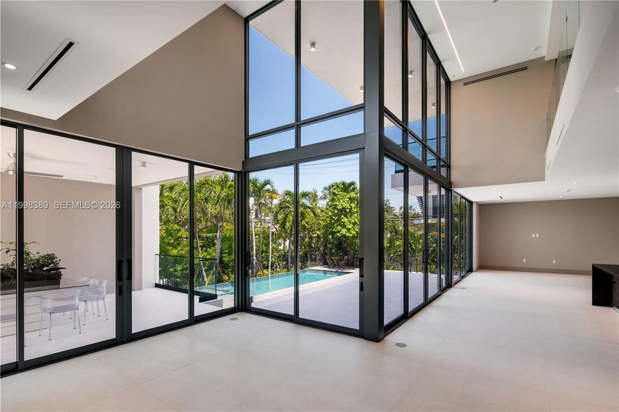 Exterior details and patio area of a home in , Key Biscayne (Image 15).