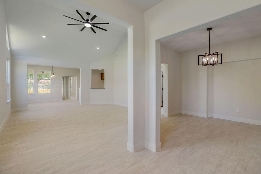 Entry/ Living / Dining Entry/ Living / Dining