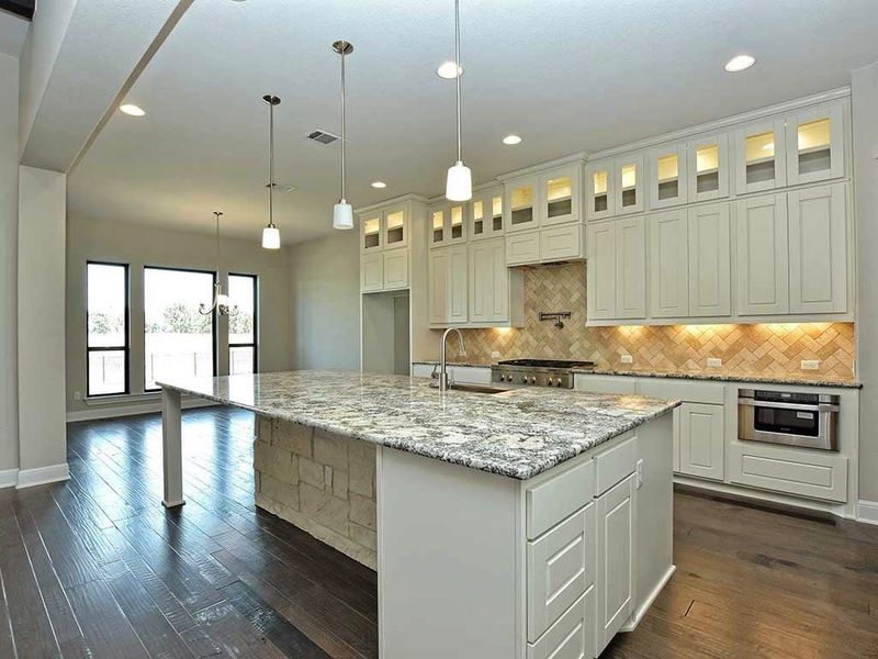 Representative furnished interior of a home built from the Santa Barbara II by Giddens Homes in Scofield Farms Estates, Georgetown (Image 68).