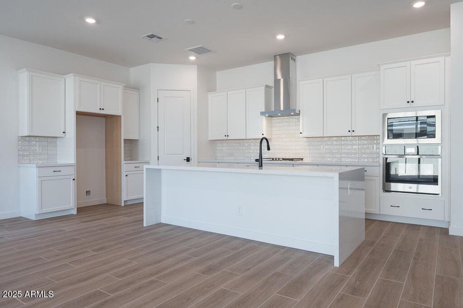 Tri Pointe Waterston Central 272 - Kitch Tri Pointe Waterston Central 272 - Kitch