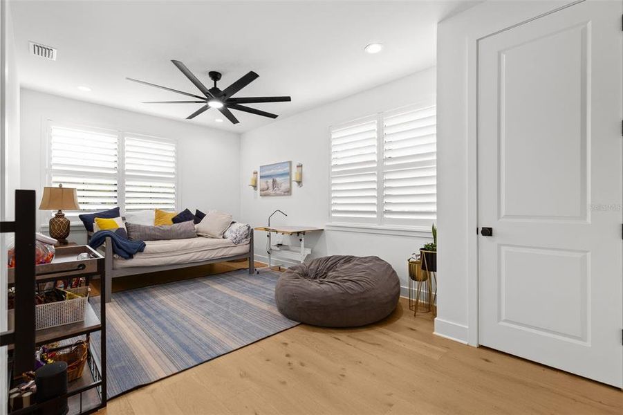 Furnished interior view inside a new home in , Tampa (Image 61).