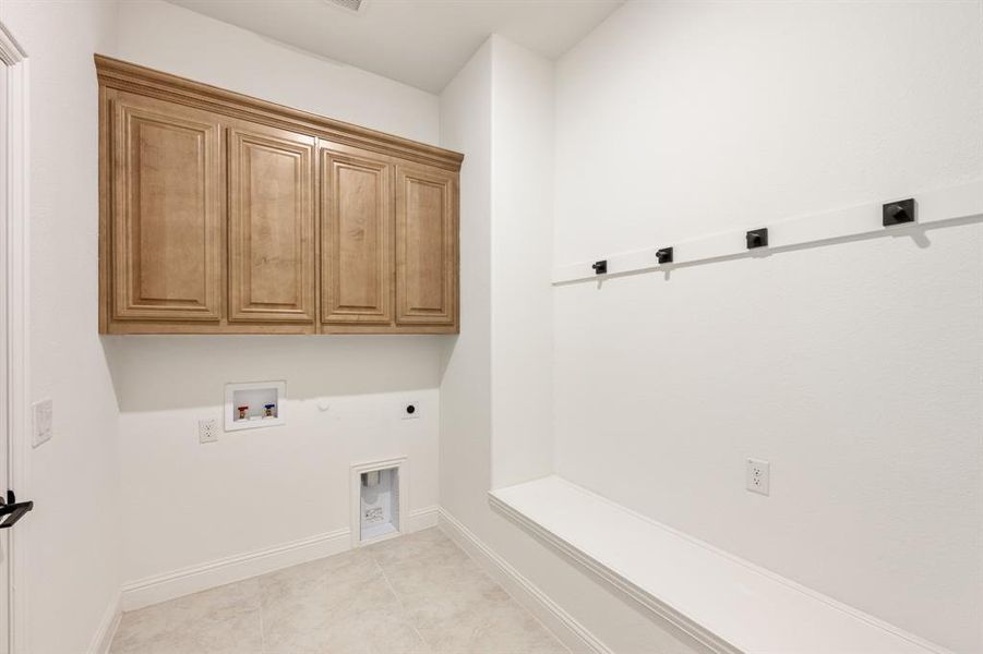 Image 30 of a home in El Dorado. Image 30 of a home in El Dorado.