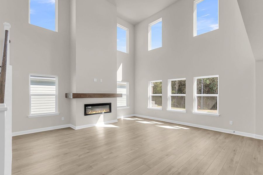 Spacious, unfurnished interior of a new home in , Ravenel (Image 22).