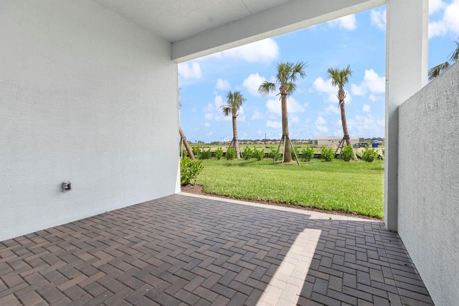 Furnished interior view inside a new home in , Port St. Lucie (Image 13).