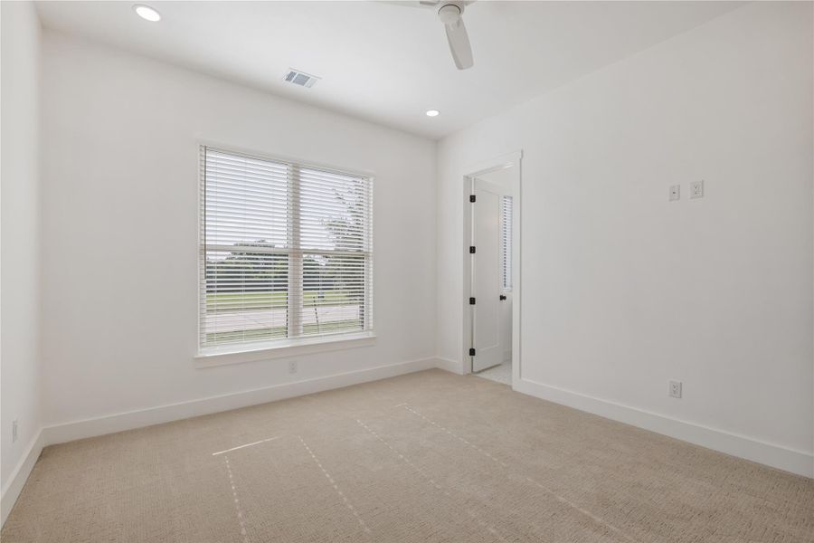 Spacious, unfurnished interior of a new home in , Smithville (Image 21).