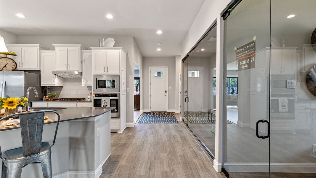 Furnished interior view inside a new home in Rock Creek West, Fort Worth (Image 10).