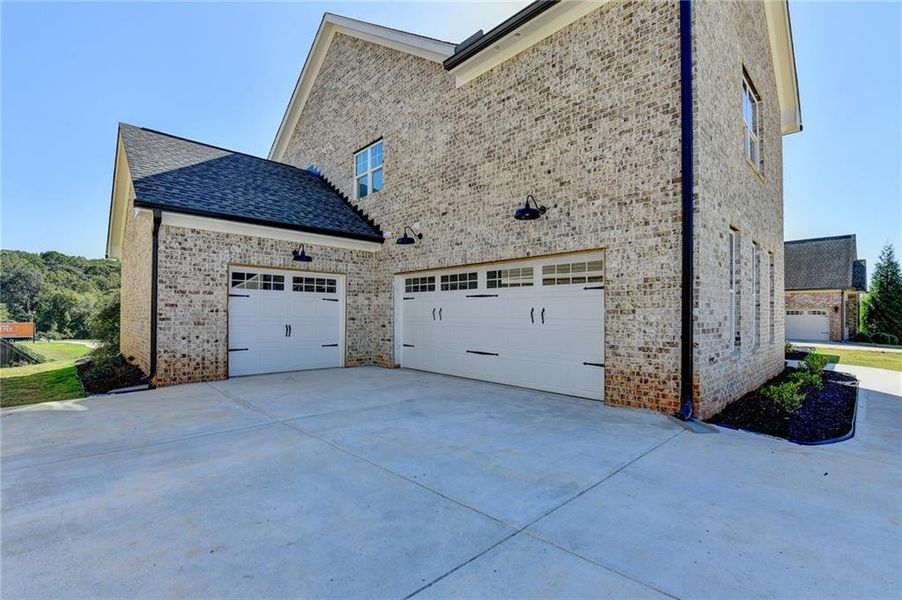 Exterior details and patio area of a home in , Jefferson (Image 28).
