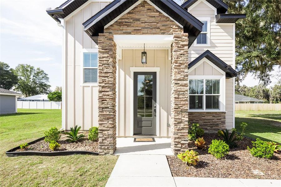 Exterior details and patio area of a home in , Brooker (Image 4). Exterior details and patio area of a home in , Brooker (Image 4).