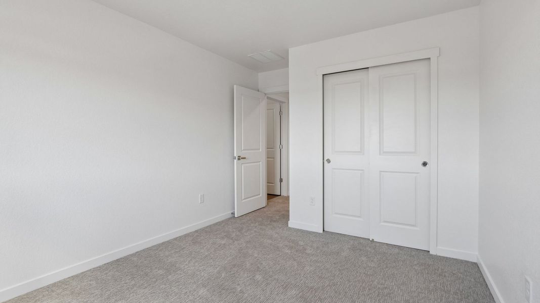 Spacious, unfurnished interior of a new home in Granary, Johnstown (Image 20).