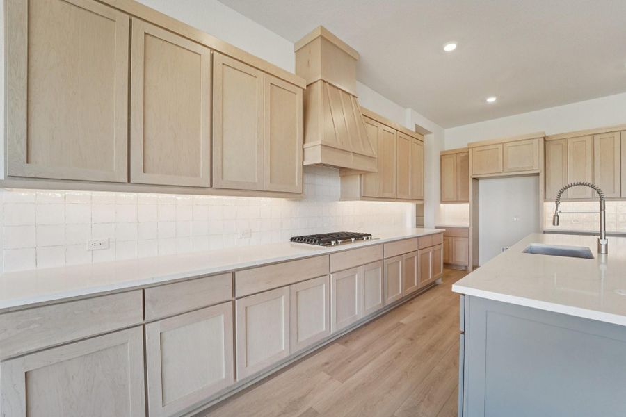 Furnished interior view inside a new home in Meridiana 70', Manvel (Image 15).