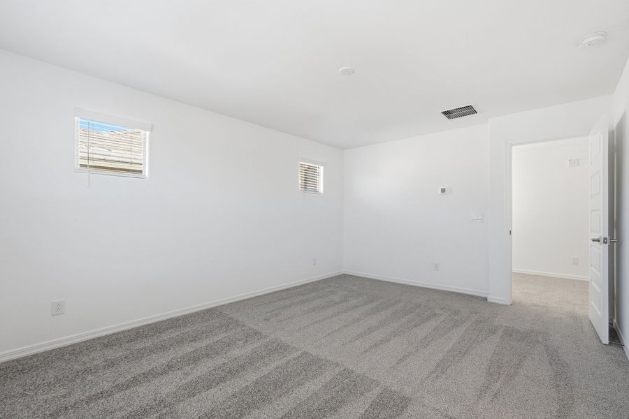 Spacious, unfurnished interior of a new home in Parkside, Avondale (Image 26).