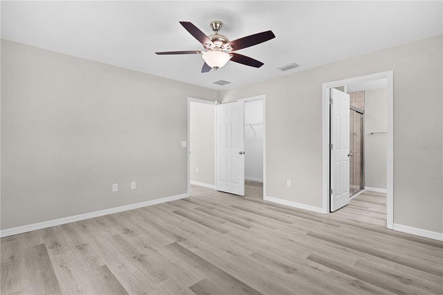 Spacious, unfurnished interior of a new home in , Summerfield (Image 27).