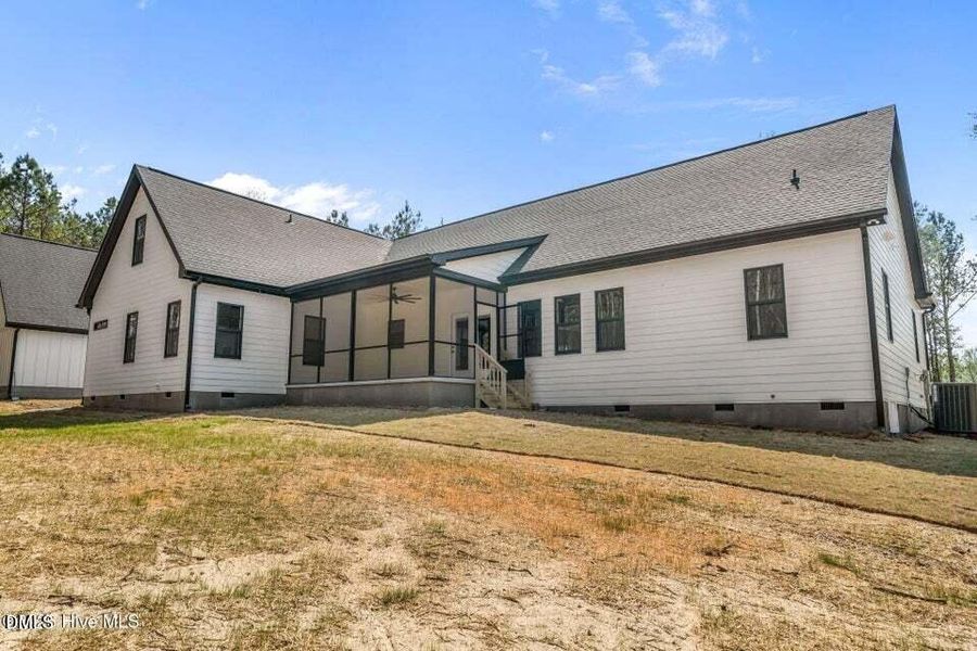 355 Shaw Rd 355 Shaw Rd