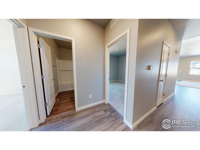 Spacious, unfurnished interior of a new home in Hudson Hills, Hudson (Image 14).