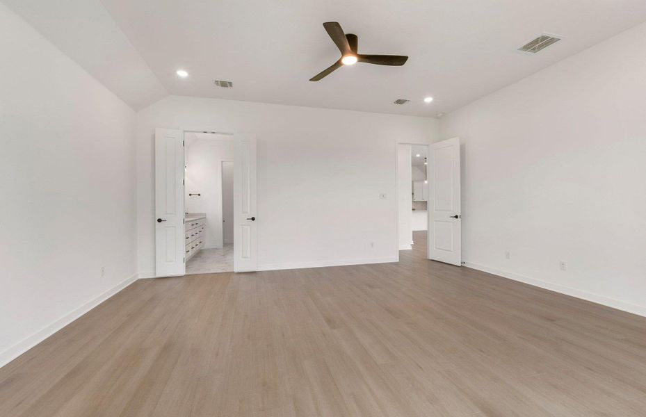 Spacious, unfurnished interior of a new home in Kuempel Estates, Pflugerville (Image 21). Spacious, unfurnished interior of a new home in Kuempel Estates, Pflugerville (Image 21).