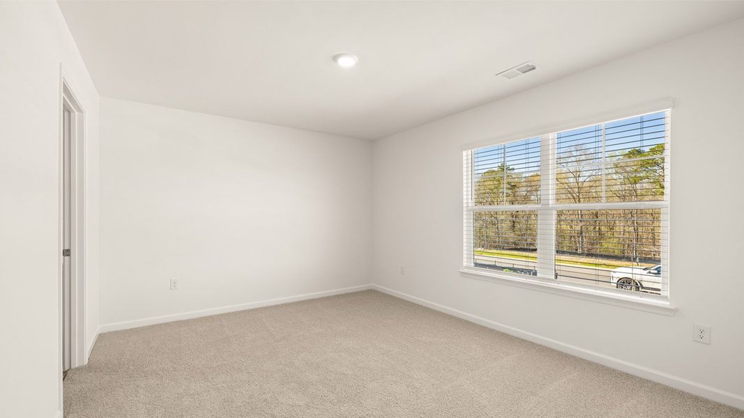 Spacious, unfurnished interior of a new home in The Abbey at Trolley Run Station, Aiken (Image 34).