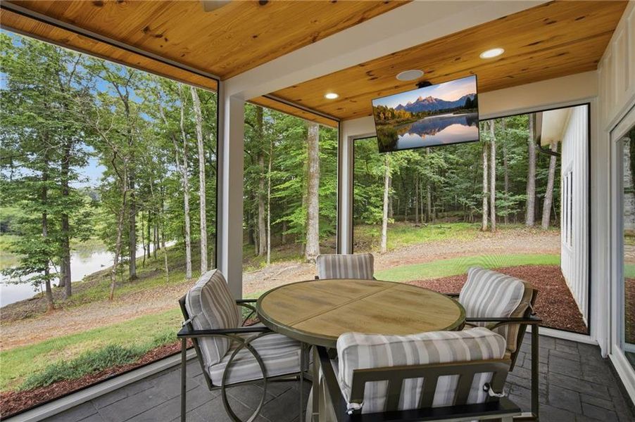 Exterior details and patio area of a home in , Eatonton (Image 27).