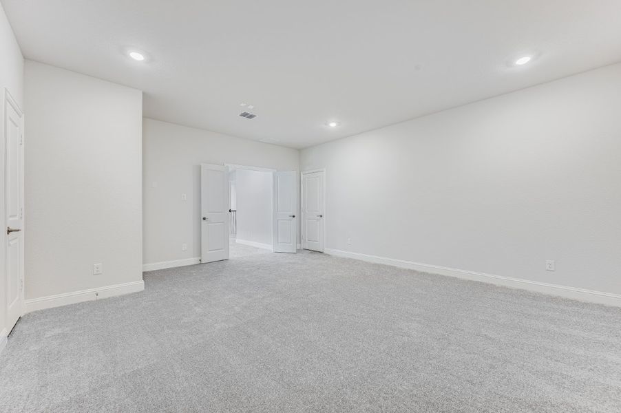 Representative unfurnished interior of a home built from the Amber by Taylor Morrison in Highland Lakes 60s, McKinney (Image 17). Representative unfurnished interior of a home built from the Amber by Taylor Morrison in Highland Lakes 60s, McKinney (Image 17).