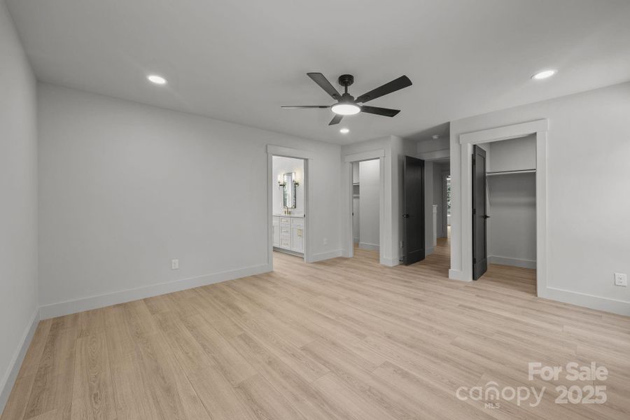 Spacious, unfurnished interior of a new home in , Richfield (Image 29).