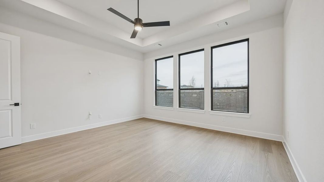 Representative unfurnished interior of a home built from the Lakewood by Chesmar Homes in Attwater 65's, Waller (Image 24).
